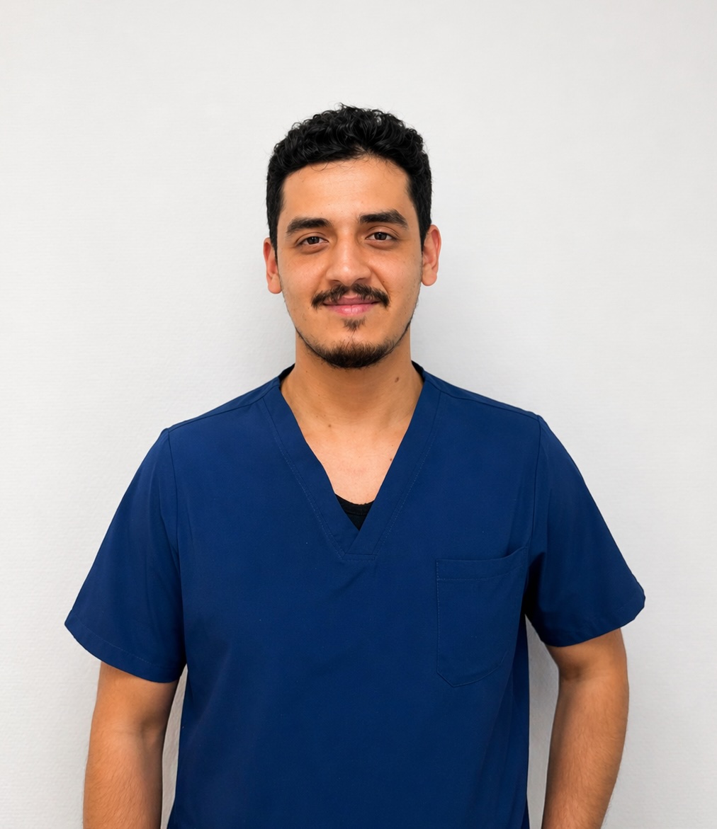 Ibrahim Hwait, tandheelkundig medewerker